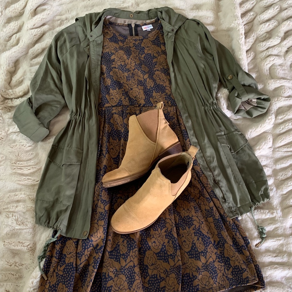 LulaRoe Floral Print Amelia Dress Size SM